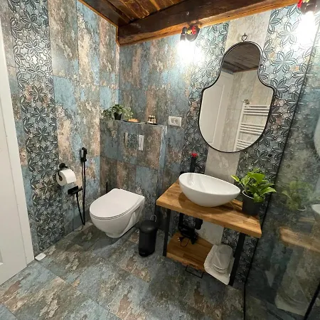 Отель Tomis' Dreams