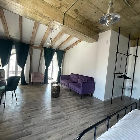 Tomis' Dreams Hotel