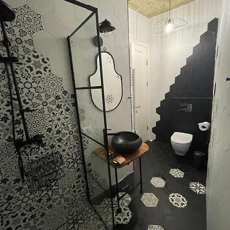 Отель Tomis' Dreams Констанца