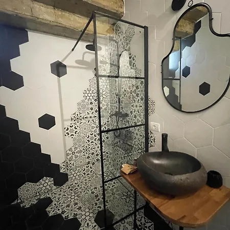 Отель Tomis' Dreams 4*