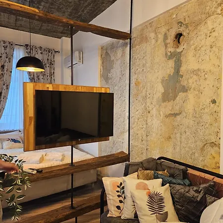 Отель Tomis' Dreams