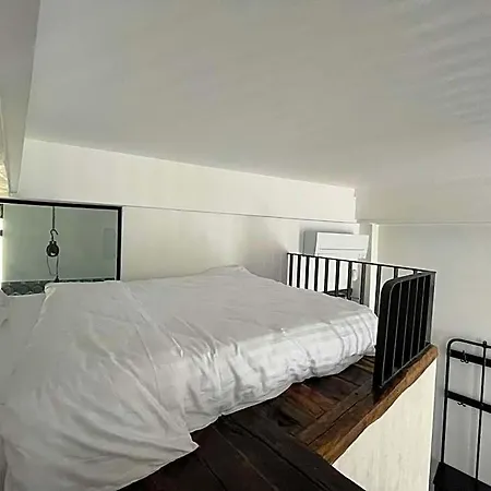 Tomis' Dreams Hotel