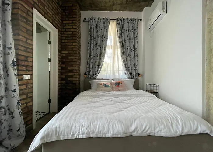 Tomis' Dreams Отель