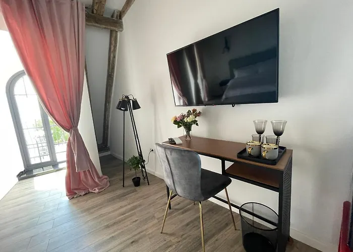 Отель Tomis' Dreams