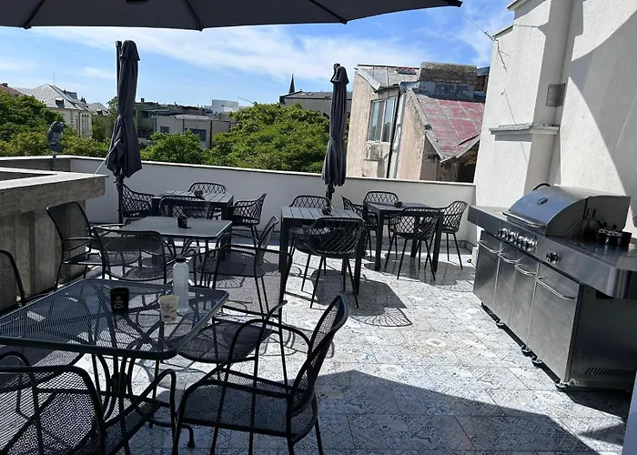 Tomis' Dreams Отель Констанца