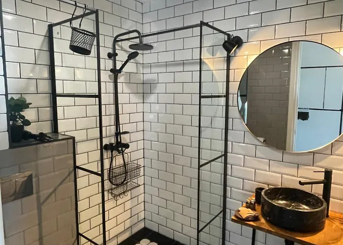 Отель Tomis' Dreams